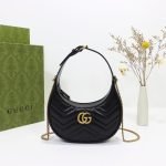 GG Marmont half-moon-shaped mini bag - Image 2