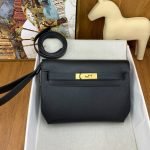Hermes Kelly Depeches 26 Pouch — Hermès handbag detail view 2