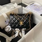 CHANEL SMALL FLAP - Image 2