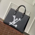 Louis Vuitton OnTheGo MM - Image 2