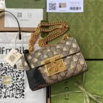 Padlock small GG bees shoulder bag - Image 2