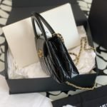 CHANEL KELLY BAG — Chanel handbag detail view 3