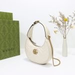 GG Marmont half-moon-shaped mini bag - Image 3