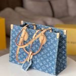 Louis Vuitton OnTheGo MM - Image 3