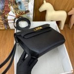 Hermes Kelly Depeches 26 Pouch — Hermès handbag detail view 3