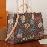 Louis Vuitton OnTheGo Voyage - Image 3