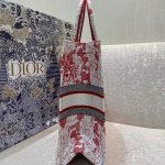 DIORAMOUR DIOR BOOK TOTE — Dior handbag detail view 3