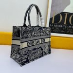 SMALL DIORAMOUR DIOR BOOK TOTE — Dior handbag detail view 3