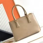 Medium Prada Galleria Saffiano leather bag — Prada handbag detail view 4