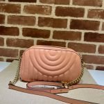 GG Marmont shoulder bag — Gucci handbag detail view 4