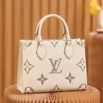 Louis Vuitton ONTHEGO PM - Image 4