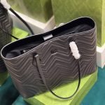 GG MARMONT LARGE TOTE BAG — Gucci handbag detail view 5