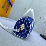 Louis Vuitton SPEEDY BANDOULIRE 20 — Louis Vuitton handbag detail view 5