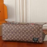 Louis Vuitton OnTheGo Voyage - Image 5