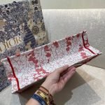 DIORAMOUR DIOR BOOK TOTE — Dior handbag detail view 5