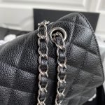 CHANEL CLASSIC HANDBAG - Image 5