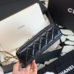 CHANEL KELLY BAG — Chanel handbag detail view 6