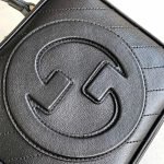 GUCCI BLONDIE TOP HANDLE BAG — Gucci handbag detail view 6