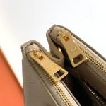Medium Prada Galleria Saffiano leather bag — Prada handbag detail view 6