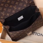 Louis Vuitton Pochette Metis Handbag - Image 6