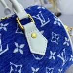 Louis Vuitton SPEEDY BANDOULIRE 20 — Louis Vuitton handbag detail view 6