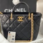 CHANEL SHOPPING BAG - Image 6