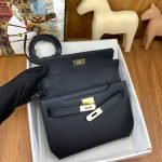 Hermes Kelly Depeches 26 Pouch — Hermès handbag detail view 7