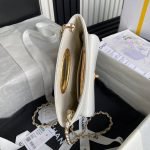 CHANEL Clutch - Image 8