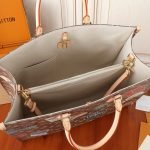Louis Vuitton OnTheGo Voyage - Image 8