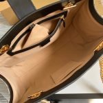Padlock medium GG shoulder bag - Image 8