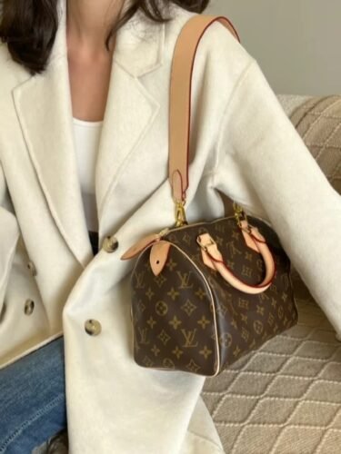 Louis Vuitton SPEEDY BANDOULIERE 25 photo review