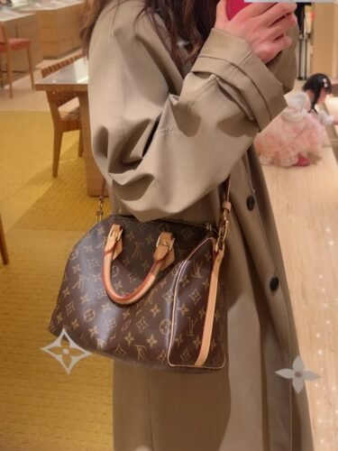 Louis Vuitton SPEEDY BANDOULIERE 25 photo review