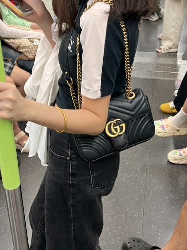 GG Marmont small shoulder bag photo review