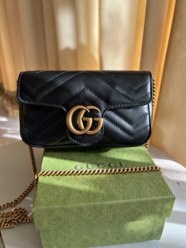 GG Marmont small shoulder bag photo review