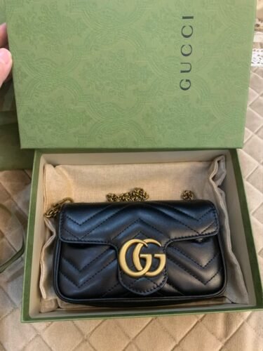 GG Marmont small shoulder bag photo review