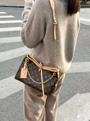 Louis Vuitton CarryAll BB photo review