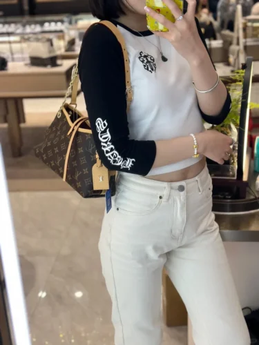 Louis Vuitton CarryAll BB photo review