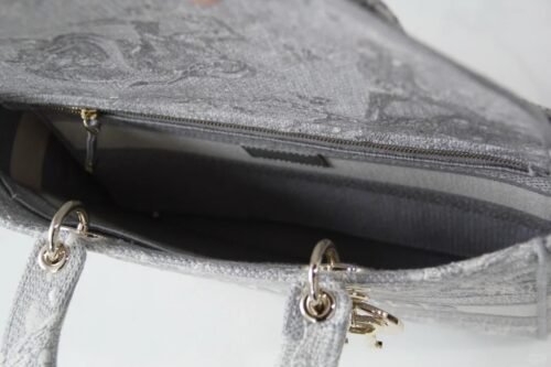 MEDIUM LADY D-LITE BAG photo review